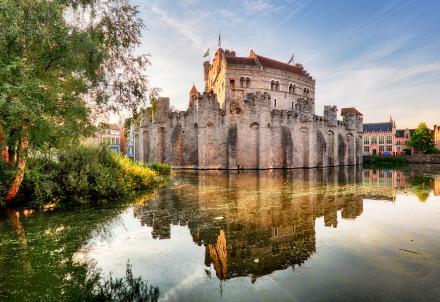 himmelen-Découvrez le château des comtes de Flandre : un joyau historique à Gand