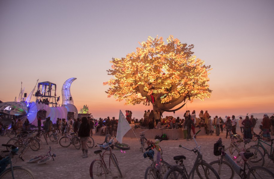 himmelen-Le festival Burning Man dans le Nevada et sa folie particulière