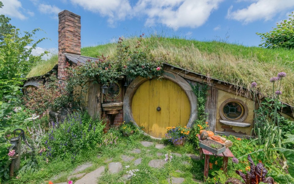 Dormir dans une maison de hobbit : c'est possible ?