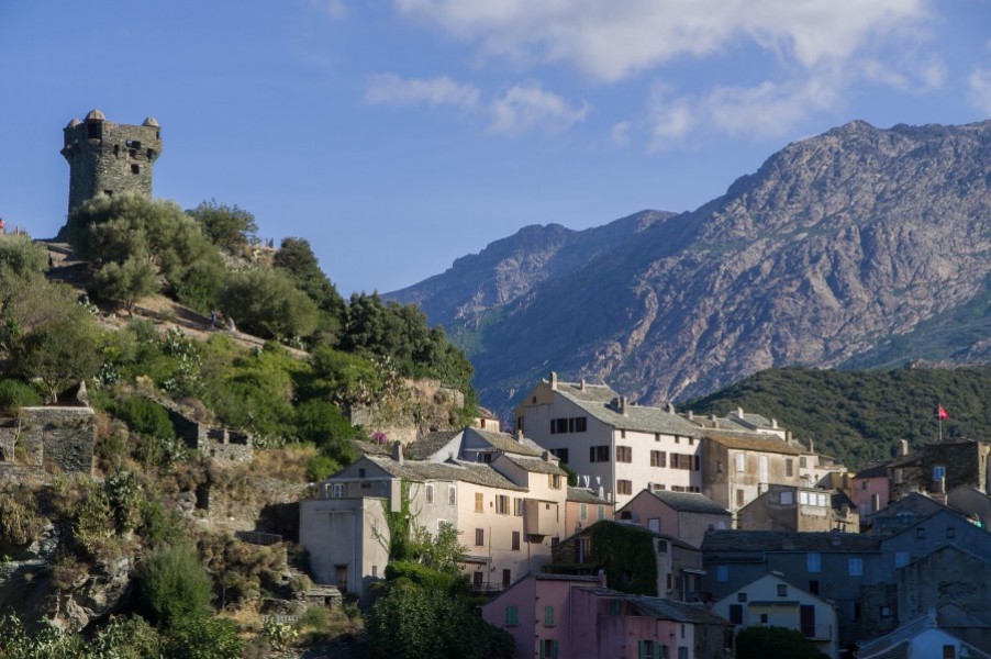 himmelen-Découvrir Nonza en Corse : un lieu à ne pas manquer