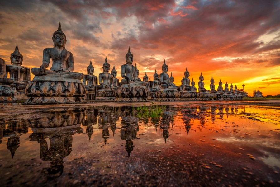 himmelen-Quel temple découvrir lors d'un voyage en Thaïlande ?